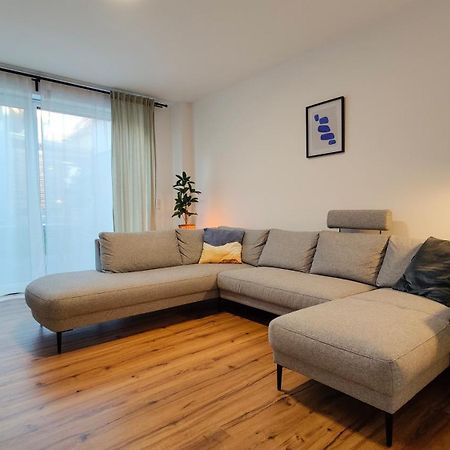 Hygge Home - Mit Garten Und Stellplatz Fuer Feriengaeste-, Monteure / Netflix / 10 Min. Zur Sinsheim Therme Und Zur Autobahn Esterno foto