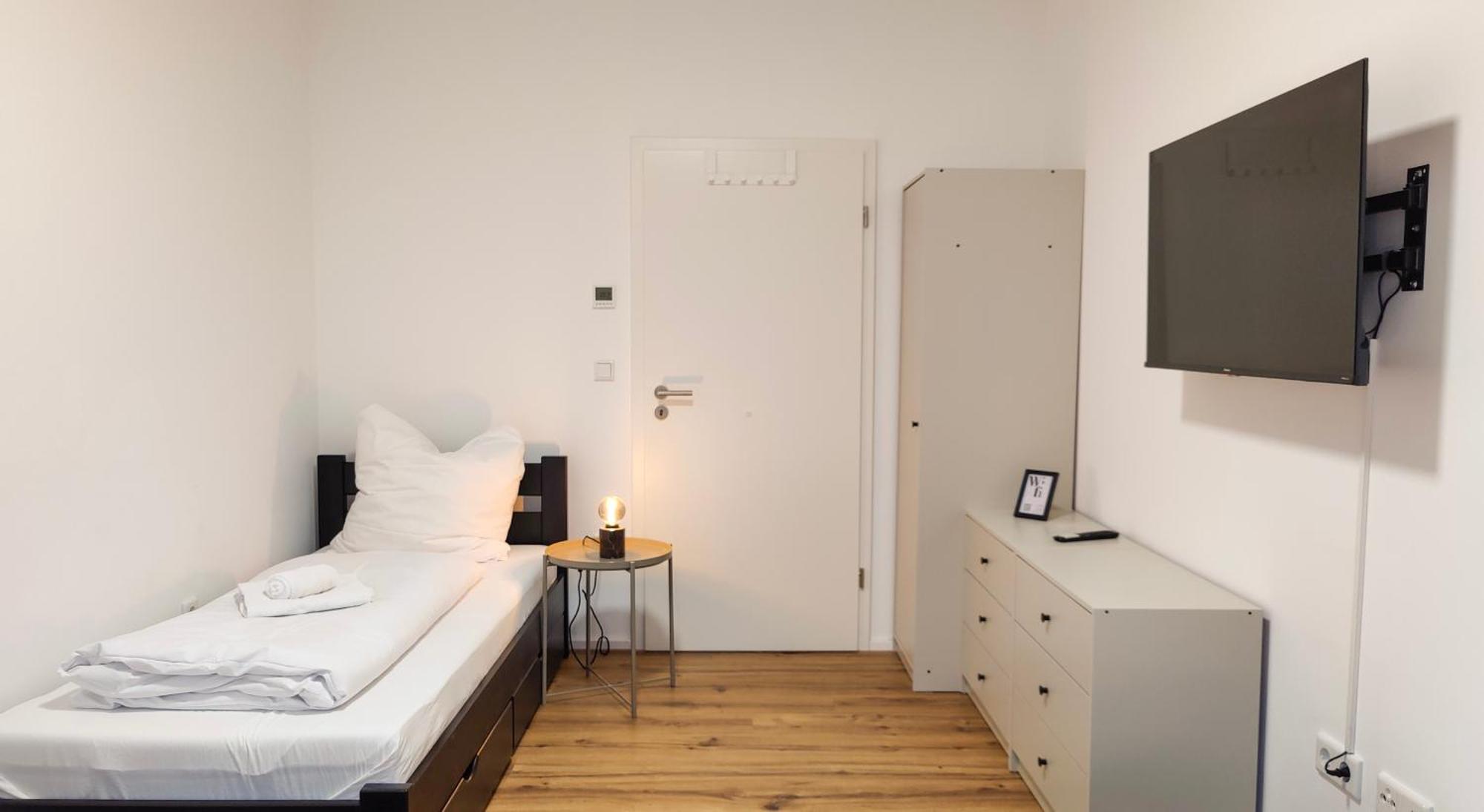 Hygge Home - Mit Garten Und Stellplatz Fuer Feriengaeste-, Monteure / Netflix / 10 Min. Zur Sinsheim Therme Und Zur Autobahn Esterno foto